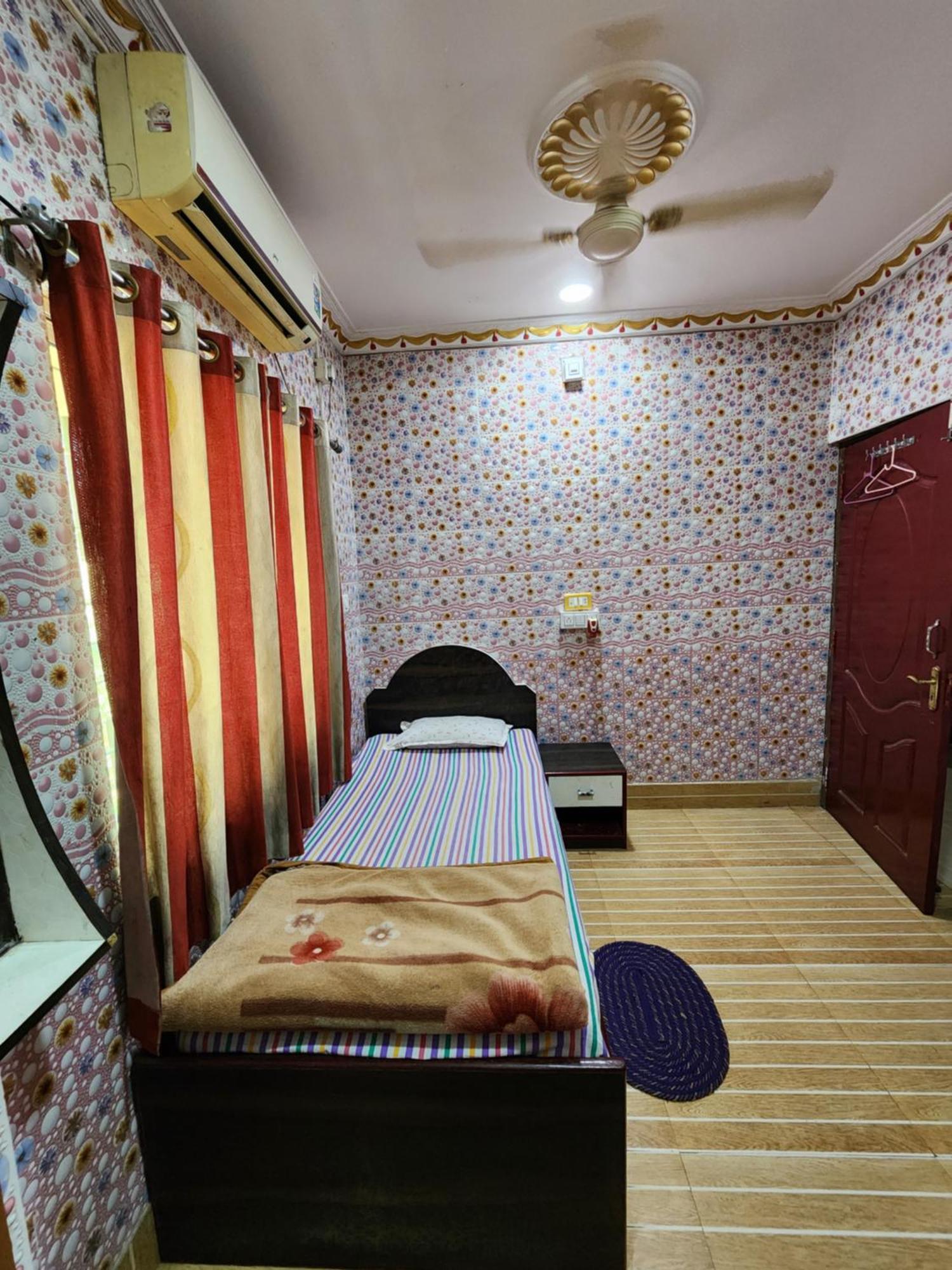 Hotel Shri Durga Baripada Exterior photo